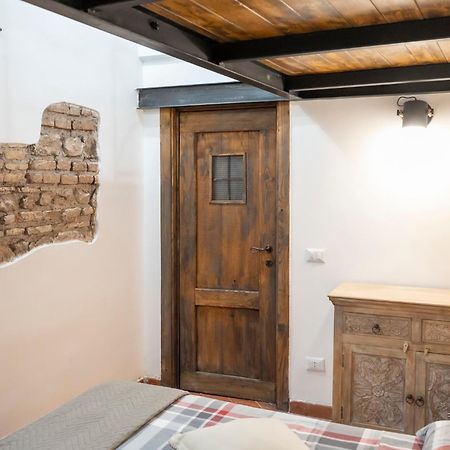 Home Domus Capocci - Rione Monti 로마 외부 사진