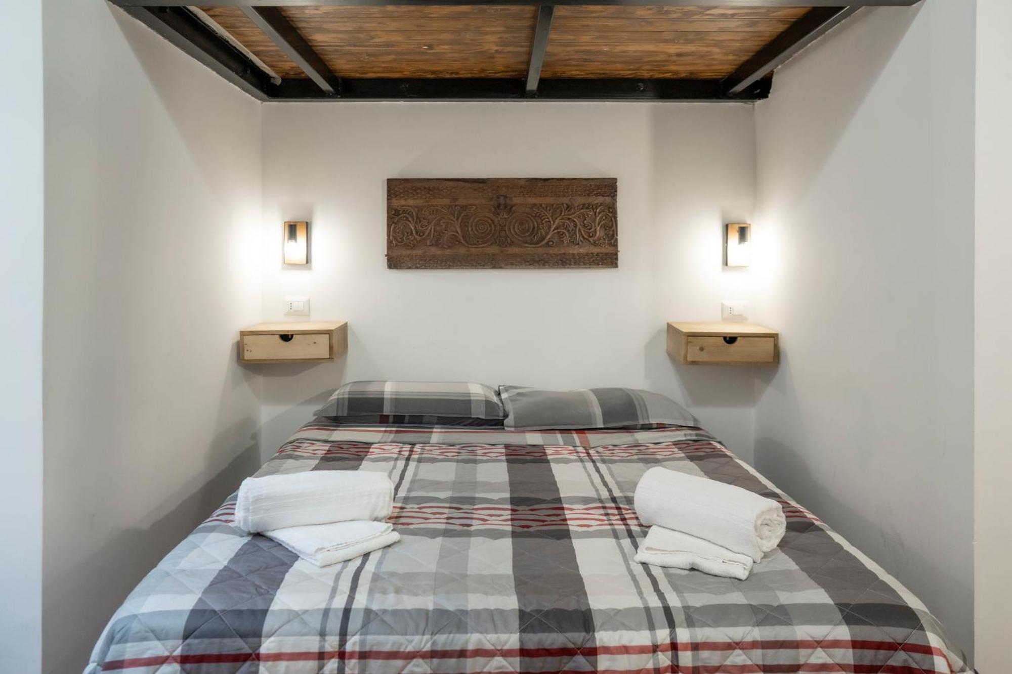 Home Domus Capocci - Rione Monti 로마 외부 사진