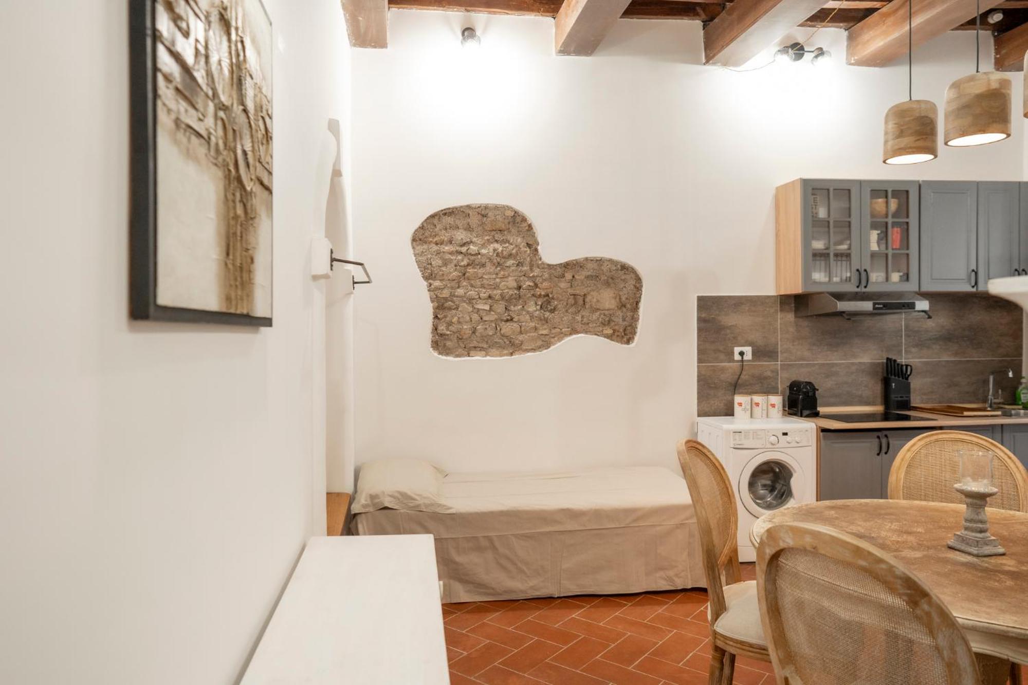 Home Domus Capocci - Rione Monti 로마 외부 사진